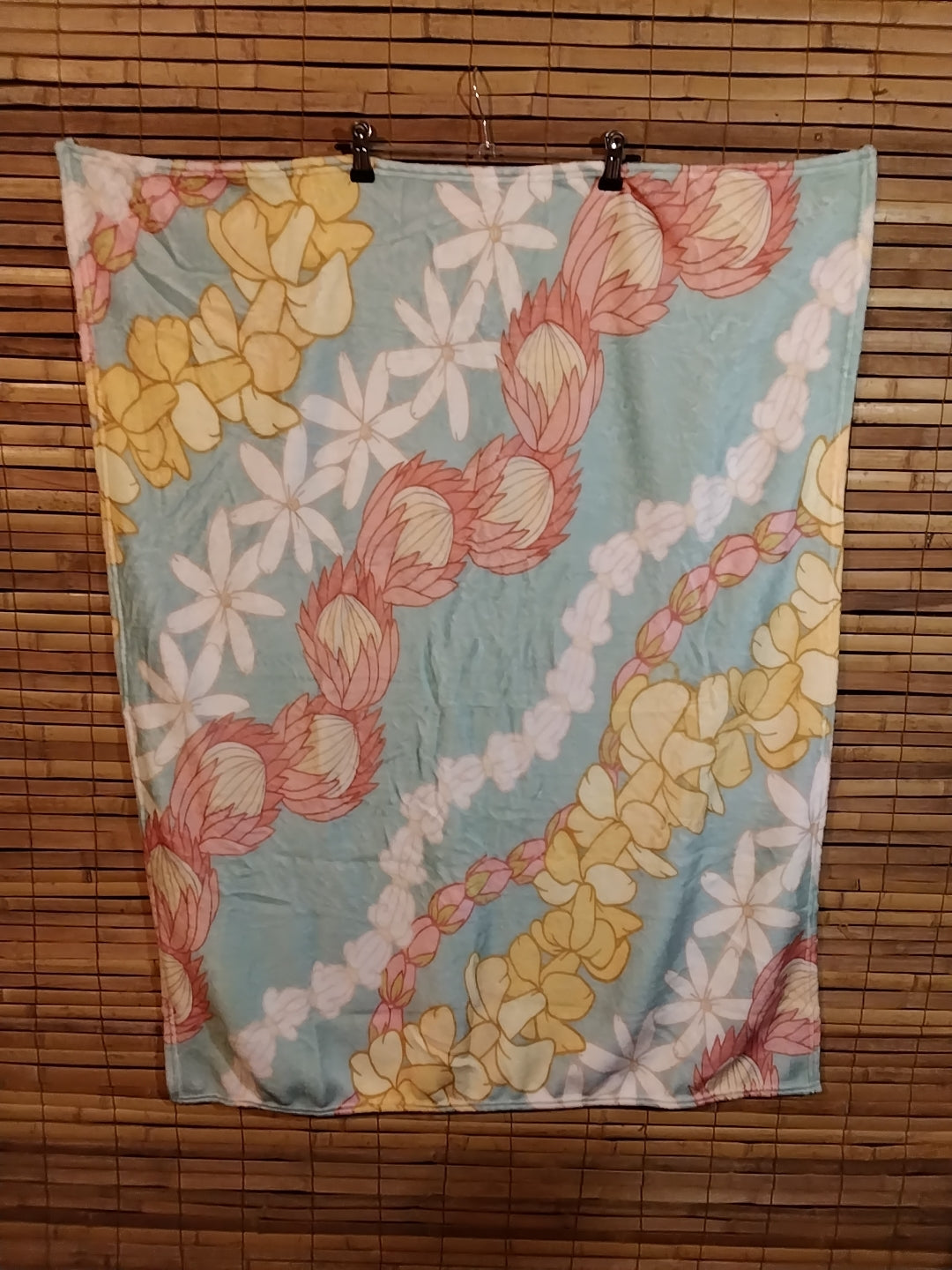 Hawaiian Style Fleece Throws