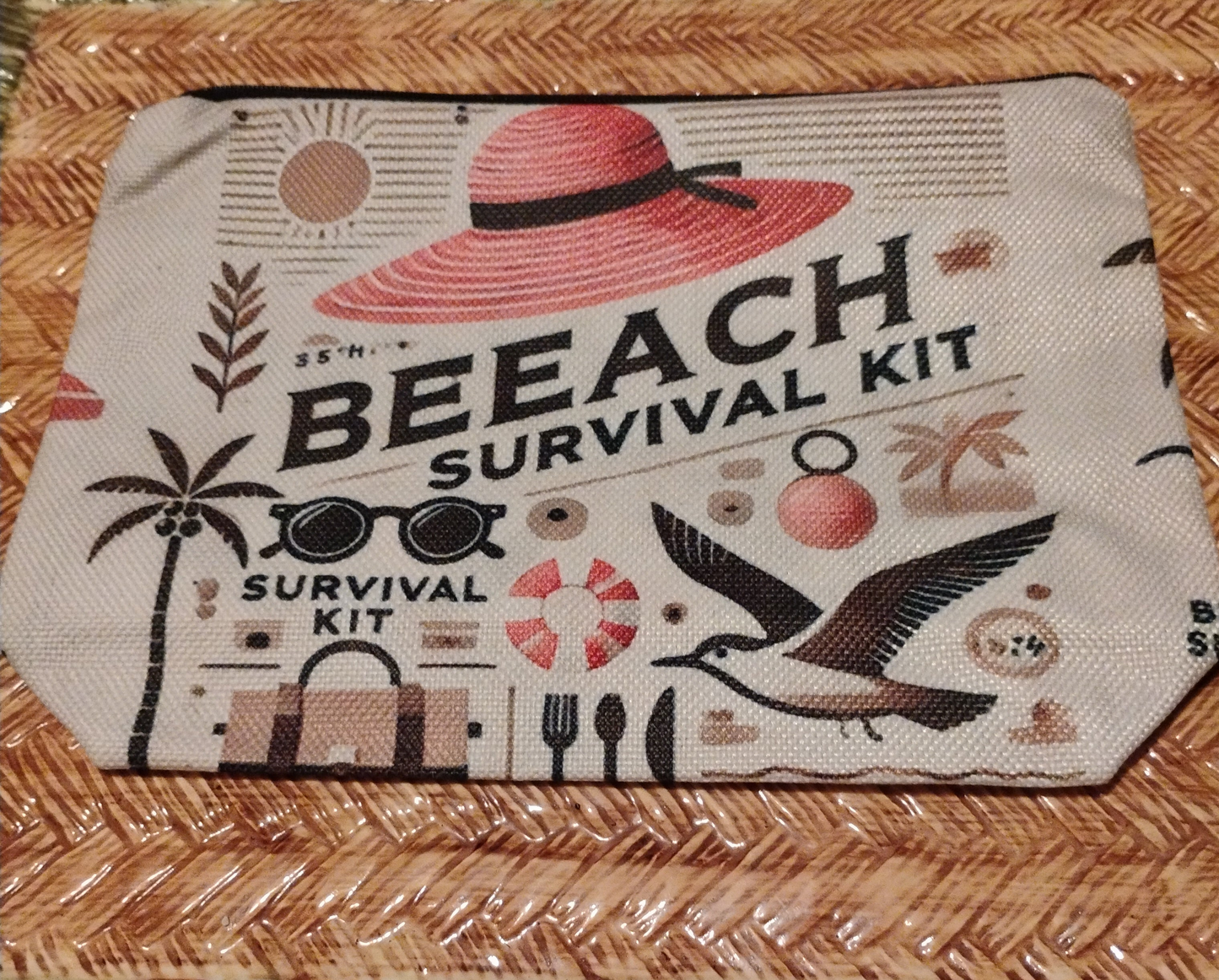 Canvas zippered beach bag