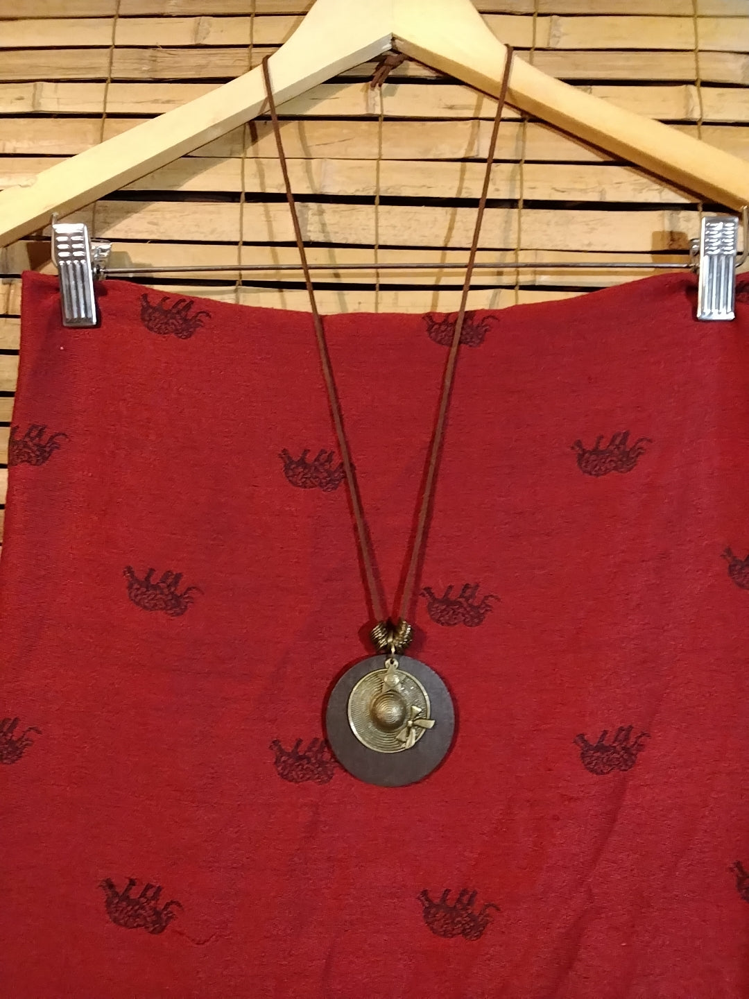 Bonnet necklace